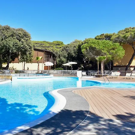 Canado Club Family Village 4*