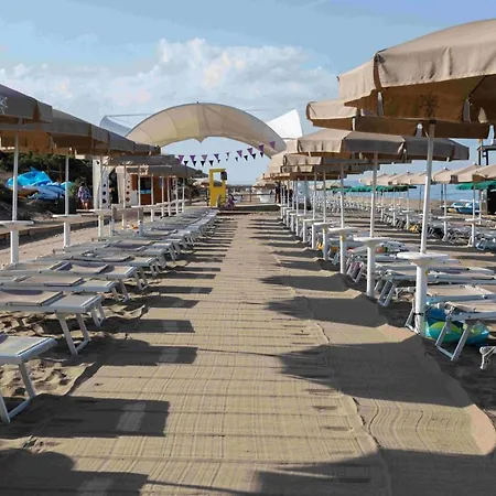 Canado Club Family Village