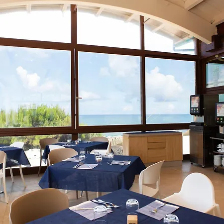 Canado Club Family Village 4*