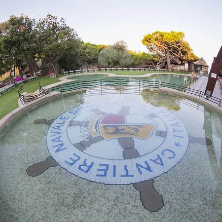 Canado Family リゾート 4*