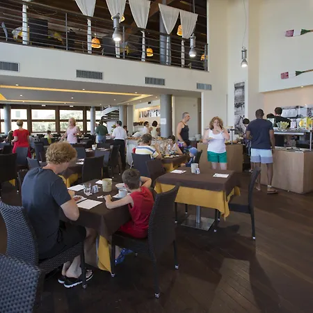 リゾート Canado Family 4*