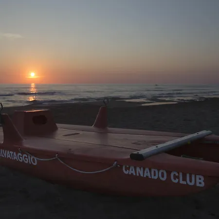 Canado Family 4* マリーナ・ディ・カスタニェート・カルドゥッチ