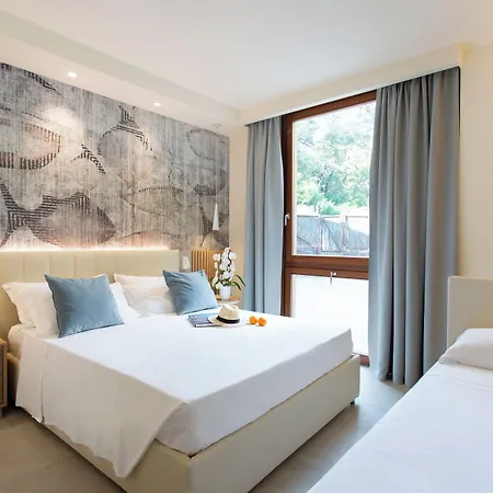 Canado Family リゾート マリーナ・ディ・カスタニェート・カルドゥッチ